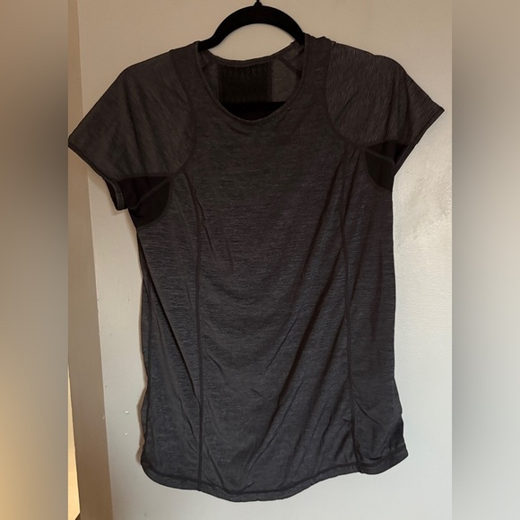 Lululemon Star Runner Short Sleeve Shirt - Picture 2 of 3